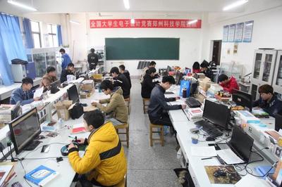 鄭科30年丨鄭州科技學院教學實驗室(一) 網站開發及運營